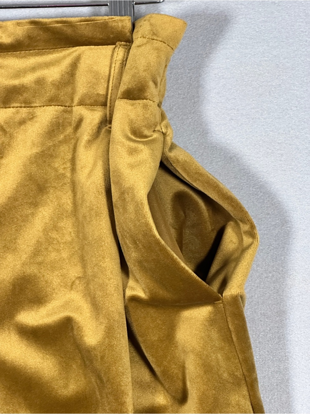 GU Uniqlo Velvet Wide Leg Pants Mustard Yellow Gold Pleated Cropped Sz Sm/M - Picture 7 of 7